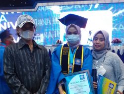 Anak Penjual Sosis, Tak Nyangka Jadi Wisudawan Terbaik dengan Predikat Cumlaude