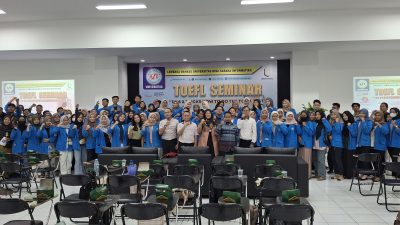 Tingkatkan Kemampuan Bahasa Inggris Mahasiswa, Program Studi Teknologi Komputer Universitas BSI Tegal Hadirkan Seminar TOEFL
