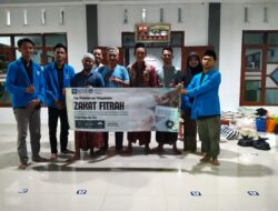 Mahasiswa UBSI Tegal Salurkan Zakat Fitrah dan Edukasi Masyarakat di Masjid Al-Mujahidin Slawi