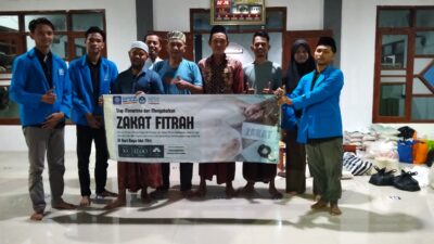 Mahasiswa UBSI Tegal Salurkan Zakat Fitrah dan Edukasi Masyarakat di Masjid Al-Mujahidin Slawi