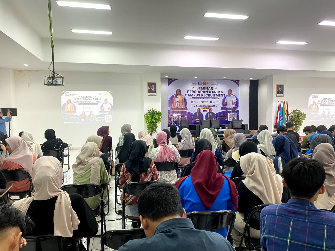Siapkan Masa Depan Karier, UBSI Kampus Tegal Gandeng FIFGROUP Gelar Seminar Inspiratif