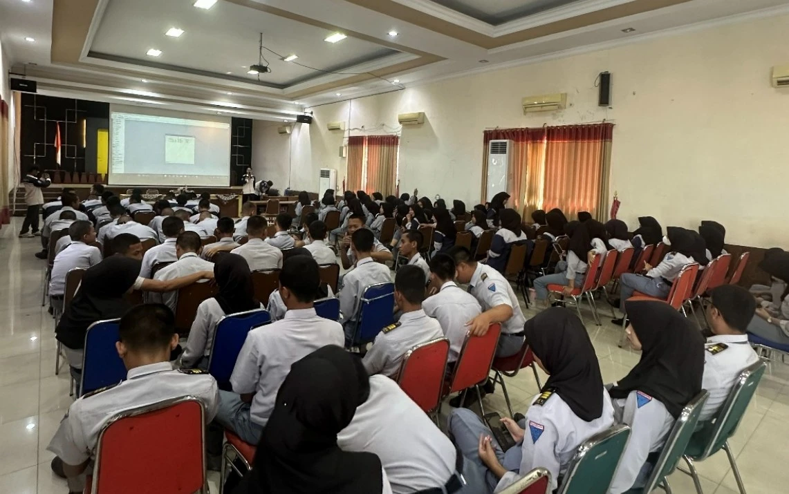 Kolaborasi HIMATK UBSI Kampus Tegal dan SMK Negeri 3 Tegal Cetak Talenta Digital Siap Industri